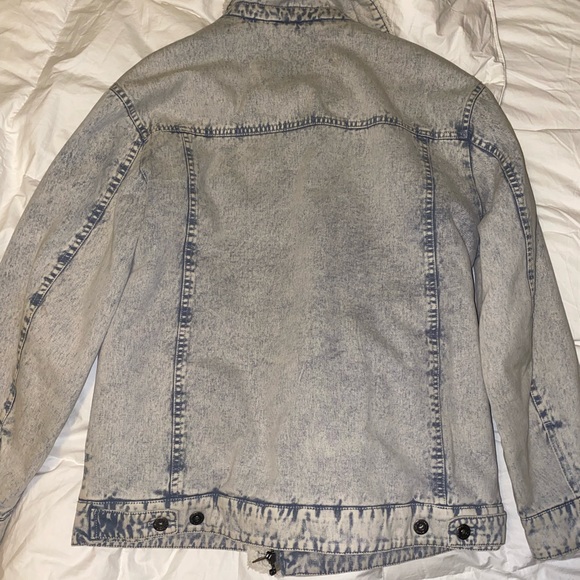 Vintage Levi Jean Jacket Lined with Sherpa - Picture 3 of 3